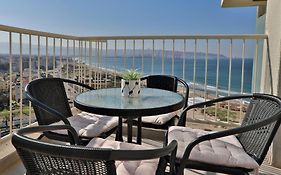 דירות קו ראשון לחוף - Apartments First Line To The Beach